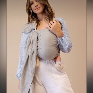 Wildbird linen ring sling light gray owl color. EUC.